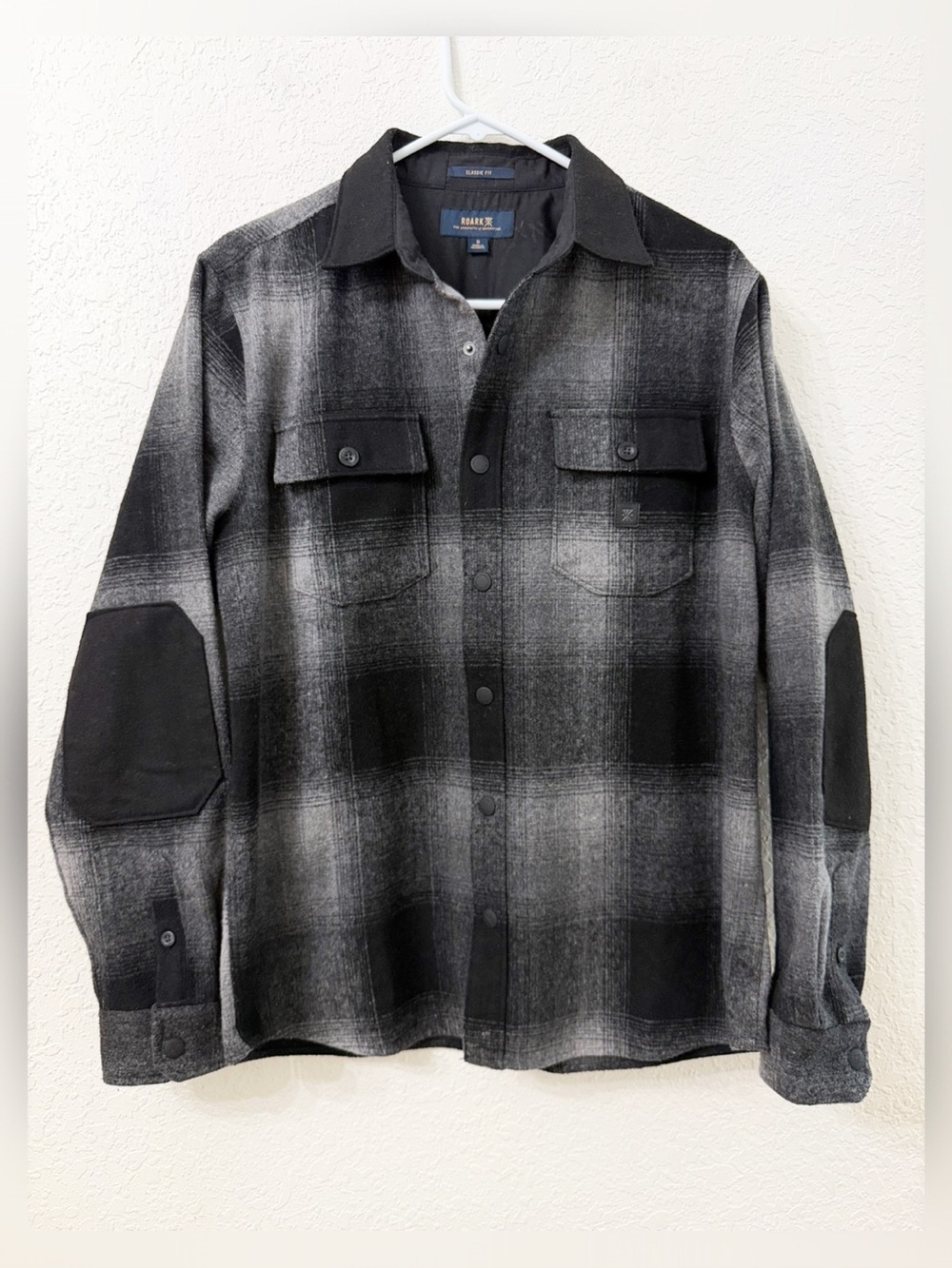 Roark Nordsman Flannel Shirt
 Black & Gray Plaid Button-Front Size S